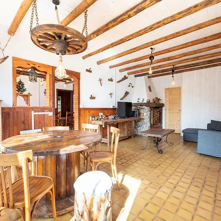 Montrond Apartment *